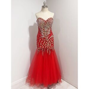 Angela & Alison Women's Red Beaded Strapless Mermaid Prom Formal Dress Size M/L